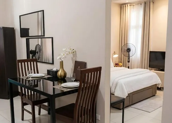 Grand Staycation Newport * Manila